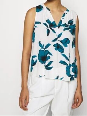 Ann Taylor White Sleeveless V-Neck Top with Blue Floral Print - Size XL